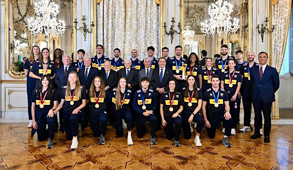 Mattarella pays tribute to Italy’s volleyball world champions: “The nation is grateful to you” Mattarella pays tribute to Italy’s volleyball world champions: “The nation is grateful to you”
