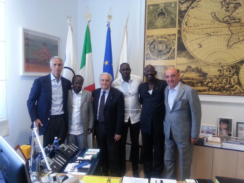 Malagò e Mamadou Diagna Ndiaye firmano l'intesa di collaborazione sportiva tra Italia e Senegal