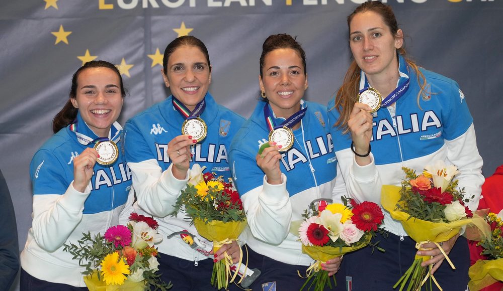 Europei di Genova: oro all'overtime per le fiorettiste nella gara a squadre, d'argento gli sciabolatori Europei di Genova: oro all'overtime per le fiorettiste nella gara a squadre, d'argento gli sciabolatori